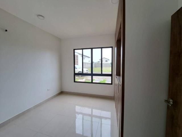 #202306252 - Casa para Venta en Guayaquil - G