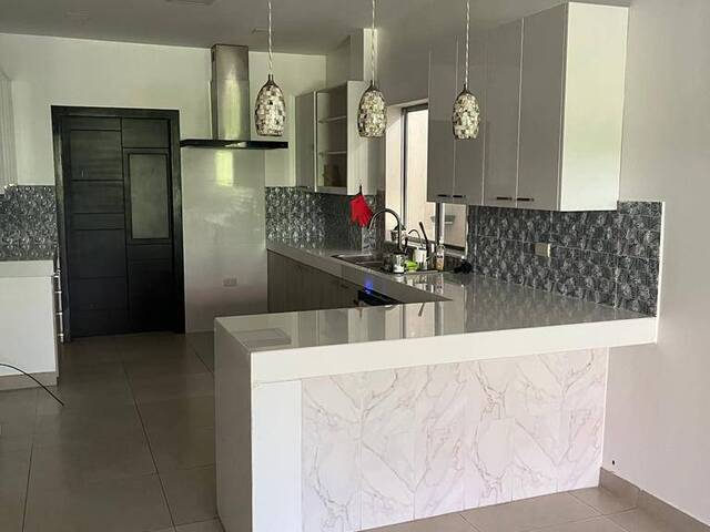 Casa para Venta en Guayaquil - 3